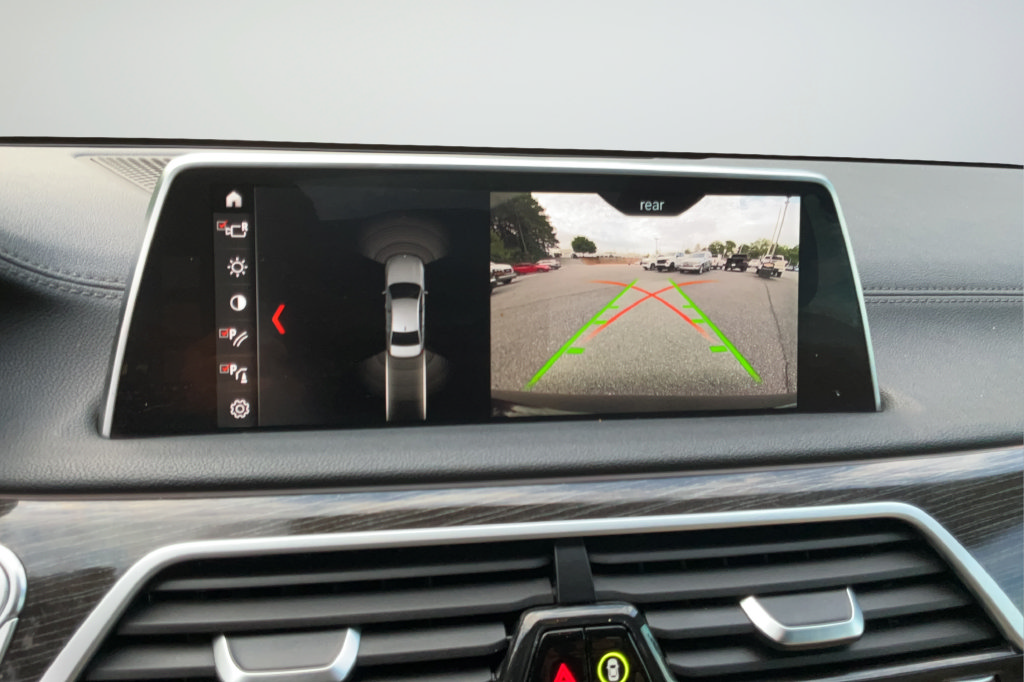 Used 2018 BMW 740i RWD image 16
