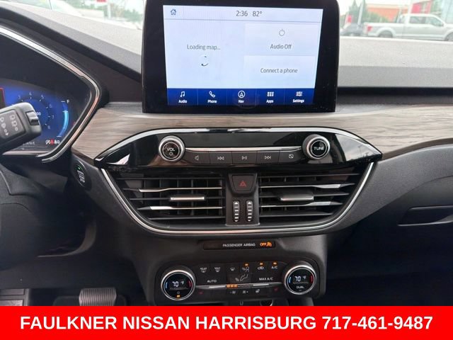 Used 2020 Ford Escape Titanium AWD/4WD image 17