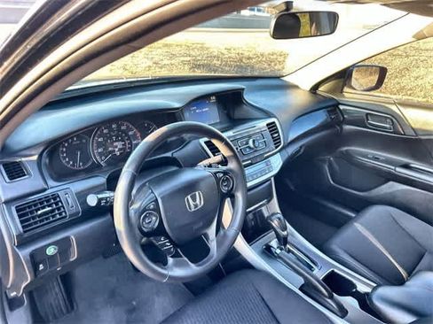 Used 2015 Honda Accord Sport image 15