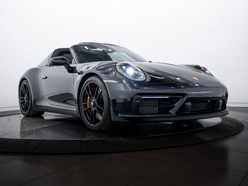 Certified 2024 Porsche 911 Targa 4 GTS image 9