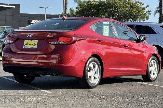 Used 2015 Hyundai Elantra SE FWD image 4