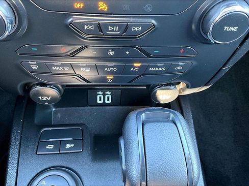 Used 2023 Ford Ranger XLT image 18