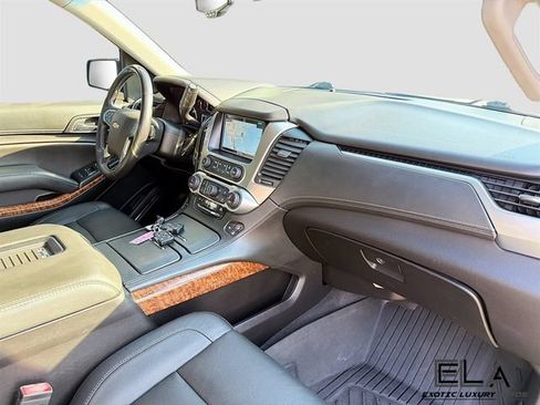 Used 2019 Chevrolet Tahoe Premier RWD image 32
