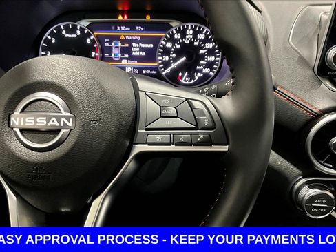 Used 2025 Nissan Sentra SR FWD image 15