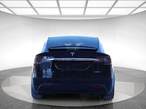 Used 2018 Tesla Model X P100D image 7