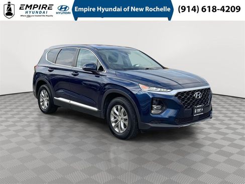 Used 2020 Hyundai Santa Fe SE image 1