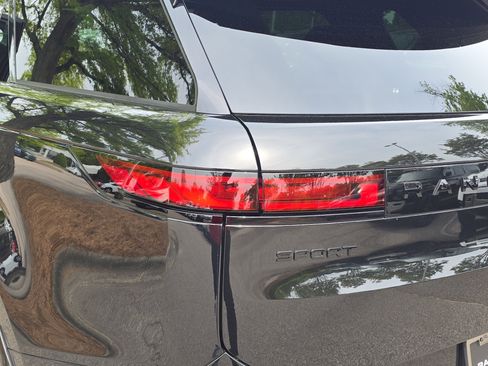 New 2025 Land Rover Range Rover Sport Dynamic SE image 36