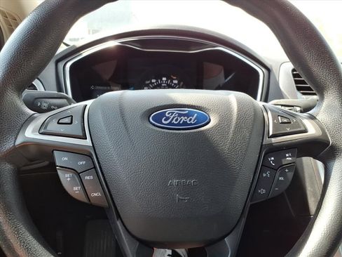 Used 2020 Ford Fusion SE image 21