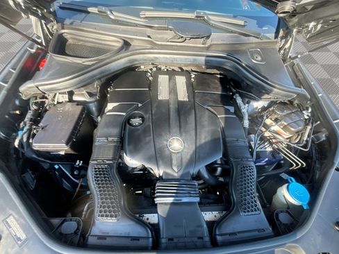 Used 2017 Mercedes-Benz GLS 450 4MATIC w/ Premium Package image 18