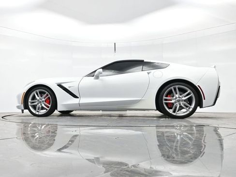 Used 2016 Chevrolet Corvette Stingray Coupe w/ 3LT Preferred Equipment Group image 23