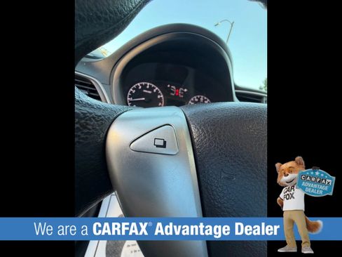 Used 2014 Nissan Sentra S image 15