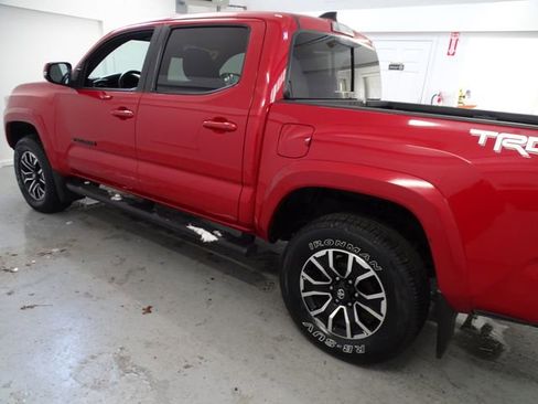 Used 2023 Toyota Tacoma TRD Sport image 18