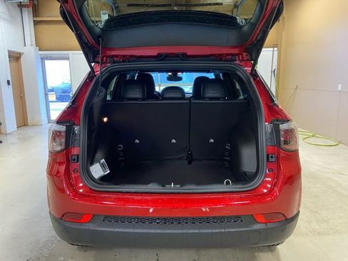 New 2026 Jeep Compass Limited AWD/4WD image 17
