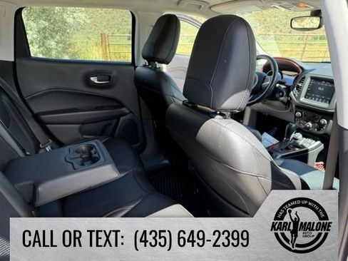 Used 2020 Jeep Compass Trailhawk w/ Cold Weather Group AWD/4WD image 34