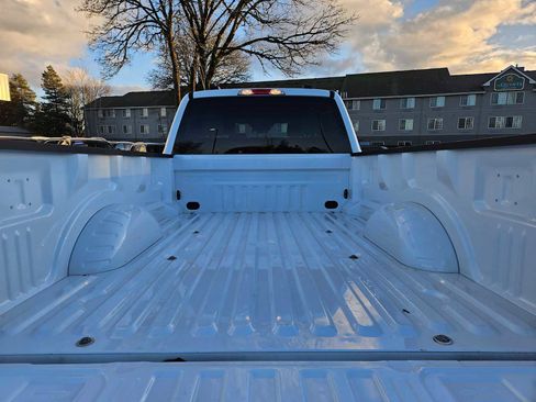 Used 2023 Ford F350 XLT image 17
