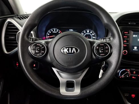 Used 2020 Kia Soul LX FWD image 12