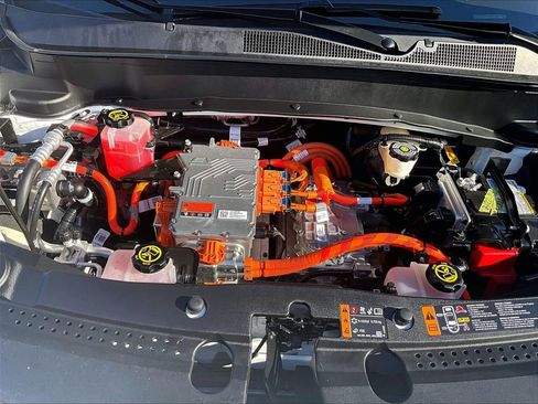 Certified 2023 Chevrolet Bolt EUV Premier image 23