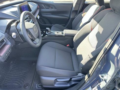 New 2026 Toyota Prius Plug-In Hybrid FWD image 18