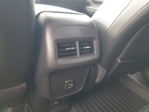 Used 2022 GMC Terrain SLT w/ Tech Package image 15