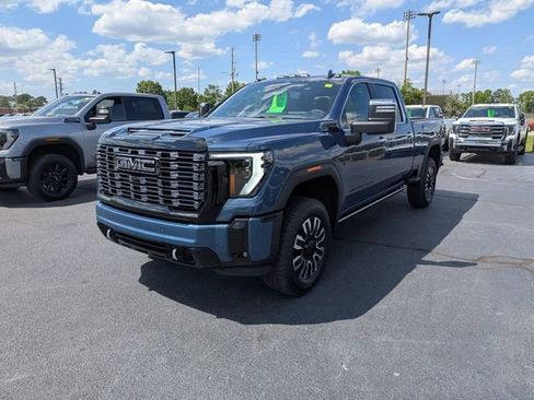 New 2026 GMC Sierra 3500 Denali Ultimate w/ LPO, Black Badging Package AWD/4WD image 7