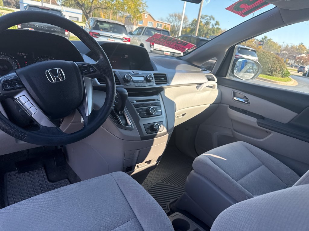 Used 2015 Honda Odyssey LX image 24