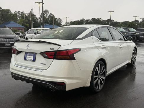 Used 2022 Nissan Altima 2.5 SR FWD image 7