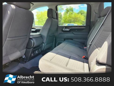 Used 2025 Chevrolet Silverado 2500 LT w/ Convenience Package AWD/4WD image 16