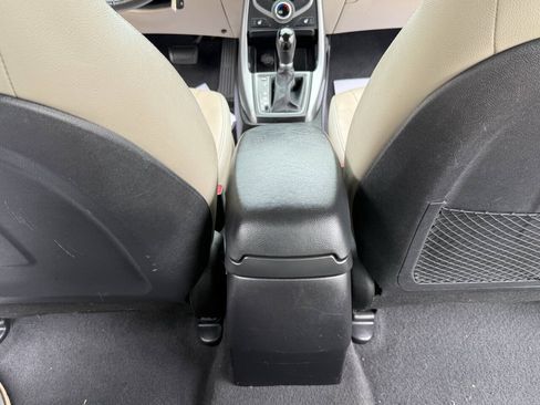 Used 2014 Hyundai Elantra Limited FWD image 17