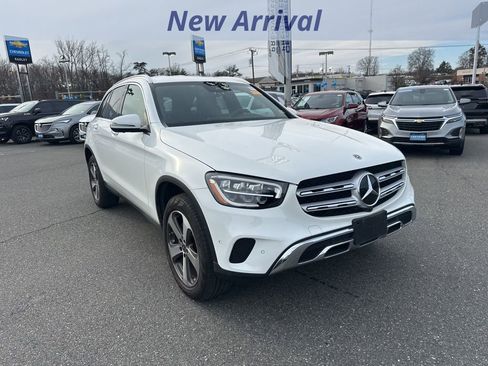 Used 2022 Mercedes-Benz GLC 300 4MATIC image 2