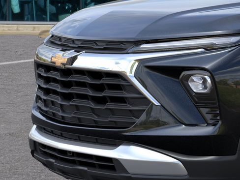 New 2026 Chevrolet TrailBlazer LT w/ Driver Confidence Package FWD image 13