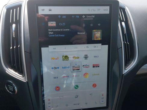 Used 2024 Ford Edge SEL AWD/4WD image 32