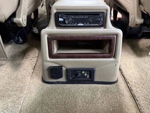 Used 2011 GMC Savana 2500 Extended image 18