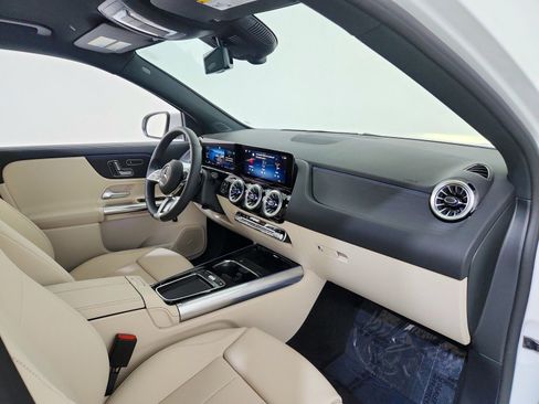 Certified 2026 Mercedes-Benz GLA 250 image 19