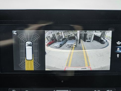 Used 2024 Mercedes-Benz Sprinter 3500 image 33