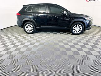 Used 2025 Toyota Corolla Cross L video 2