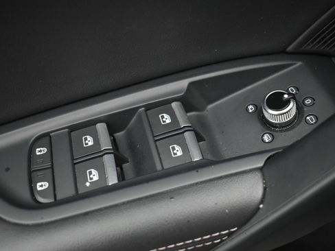 Used 2023 Audi Q5 2.0T Premium Plus AWD/4WD image 11