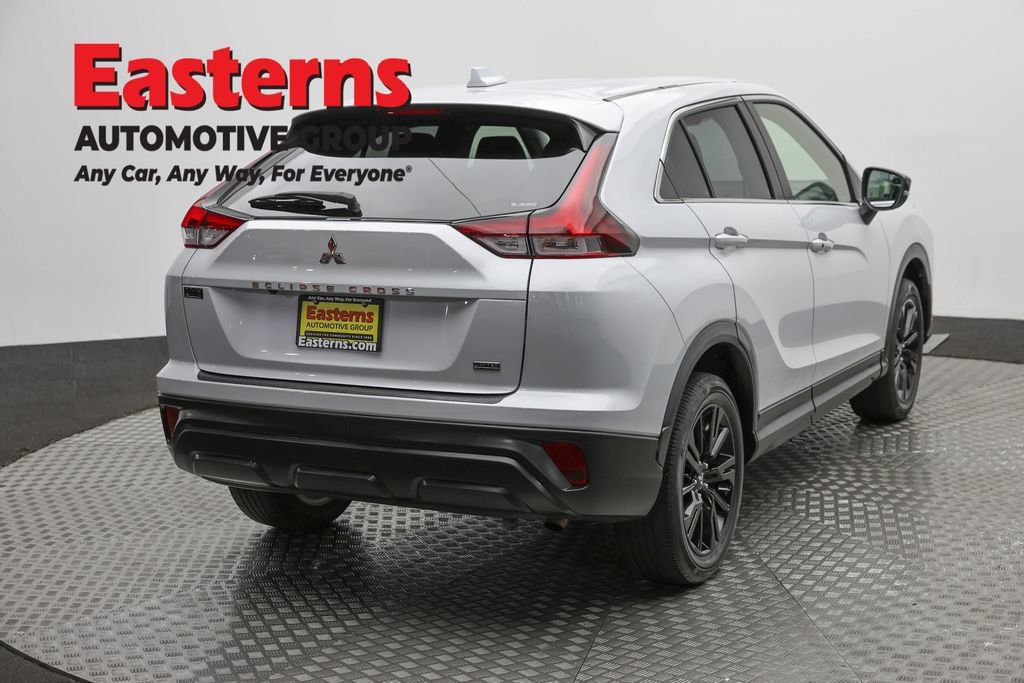 Used 2024 Mitsubishi Eclipse Cross LE AWD/4WD image 5