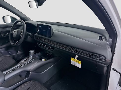 Certified 2026 Honda HR-V Sport image 20
