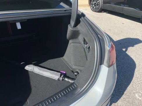 Used 2025 Mercedes-Benz E 350 4MATIC Sedan image 15