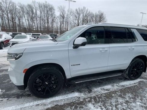 Used 2024 Chevrolet Tahoe LT w/ Luxury Package image 4
