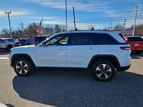 Used 2022 Jeep Grand Cherokee Limited 4xe image 5