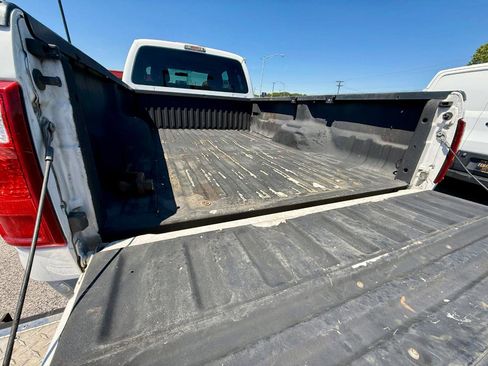 Used 2016 Ford F250 XL w/ XL Appearance Package AWD/4WD image 14