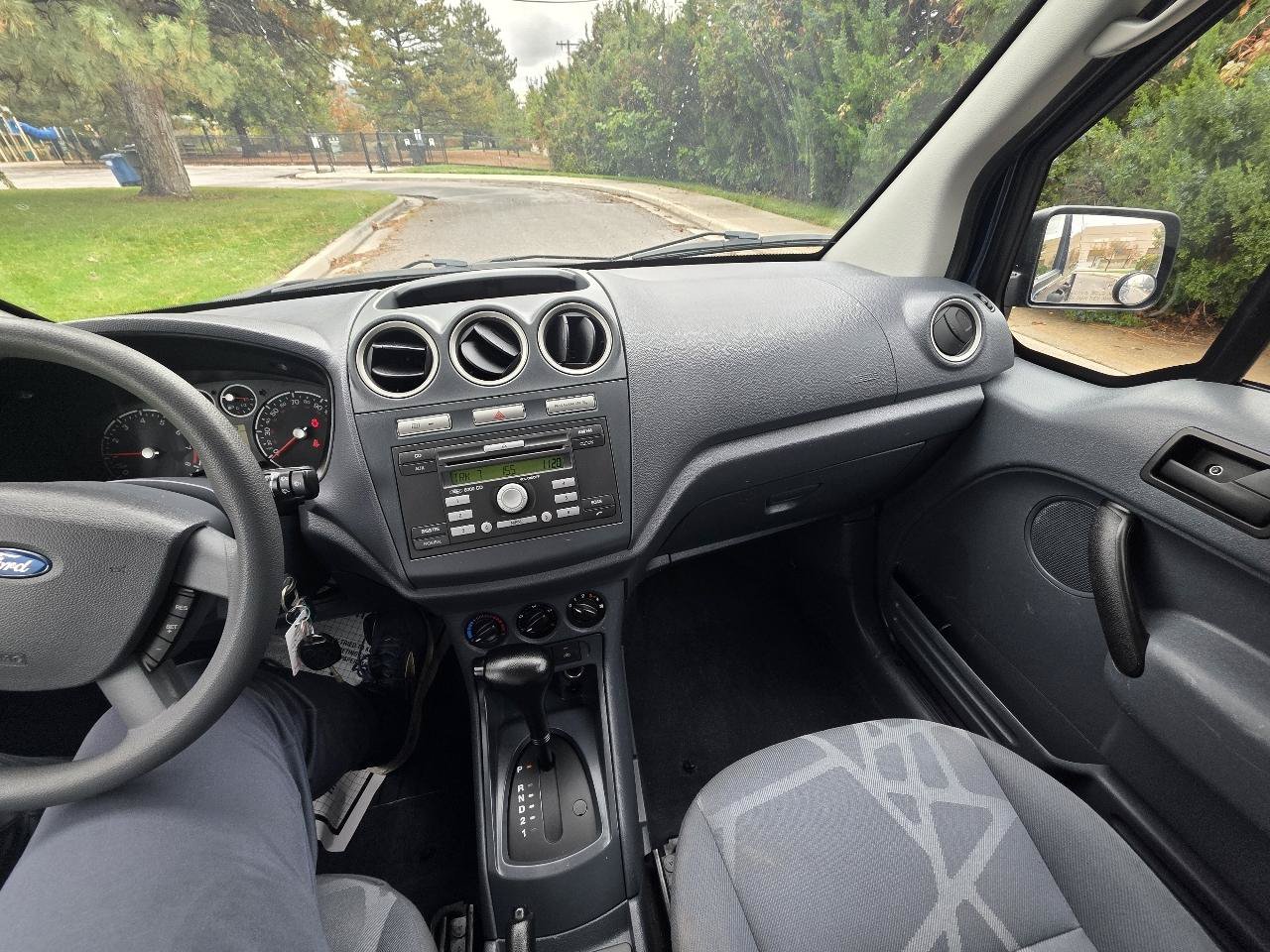 Used 2010 Ford Transit Connect XLT FWD image 15