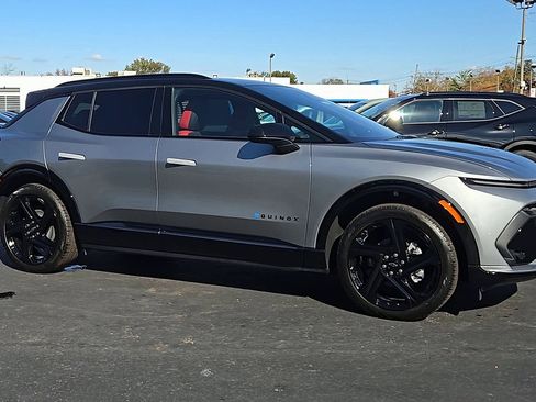 New 2026 Chevrolet Equinox EV RS image 6