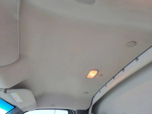 Used 2016 Chevrolet Express 3500 RWD image 25