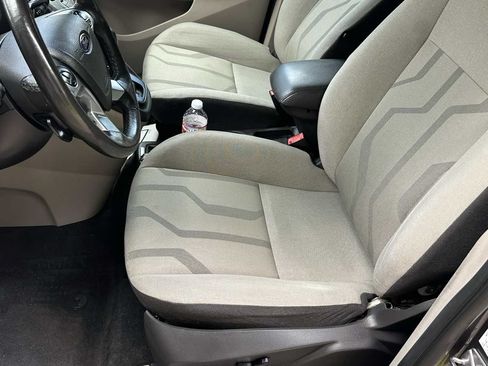 Used 2017 Ford Transit Connect XLT FWD image 10