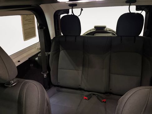 Used 2020 Jeep Wrangler Sport AWD/4WD image 14