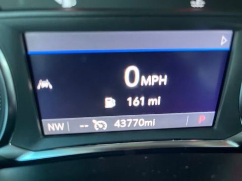 Used 2023 Chevrolet Equinox RS FWD image 22