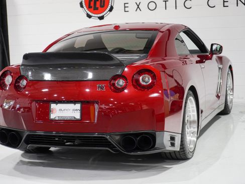 Used 2016 Nissan GT-R Premium AWD/4WD image 37