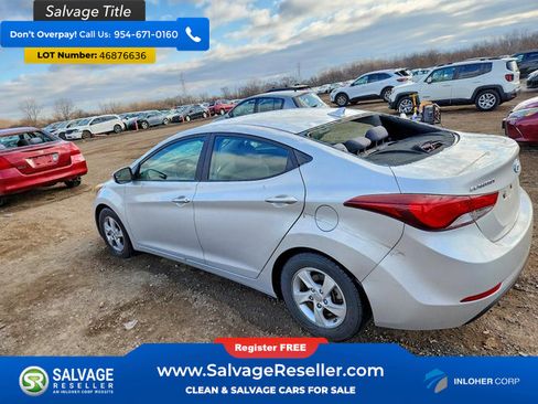 Used 2014 Hyundai Elantra SE image 3